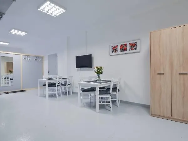 Pokoje Chycow Potok *