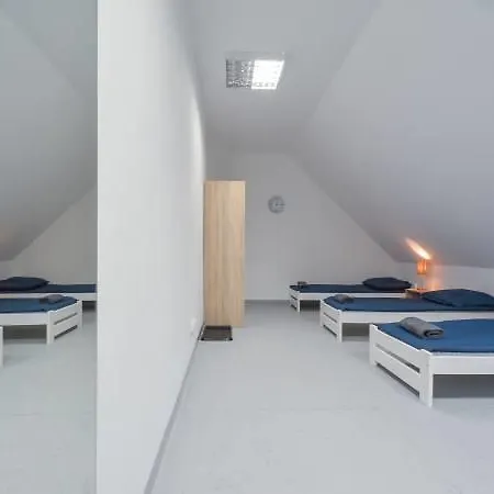 Hostel Pokoje Chycow Potok